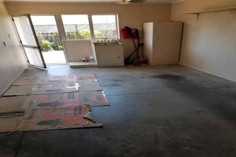 Photo of property in 240a Te Atatu Road, Te Atatu South, Auckland, 0610