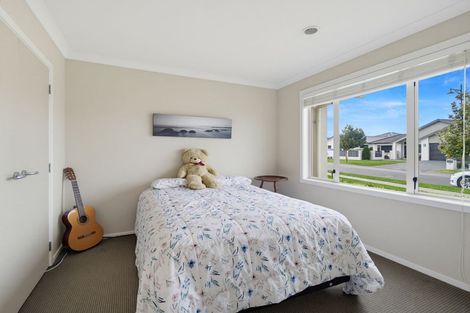 Photo of property in 5 Pania Place, Poraiti, Napier, 4112