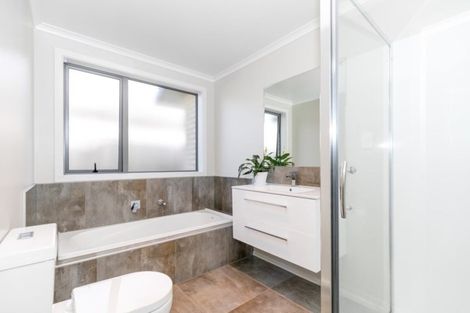 Photo of property in 22 Patatee Terrace, Baverstock, Hamilton, 3200