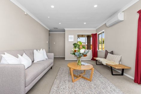 Photo of property in 2/42 Middle Road, Havelock North, 4130