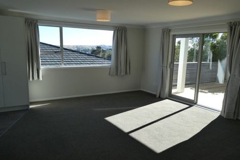 Photo of property in 20b Chetwode Grove, Newlands, Wellington, 6037