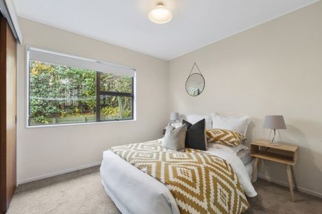 Photo of property in 487a Beach Road, Murrays Bay, Auckland, 0630