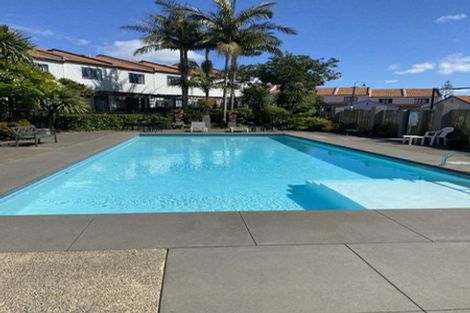 Photo of property in 37/21 Armoy Drive, East Tamaki, Auckland, 2016