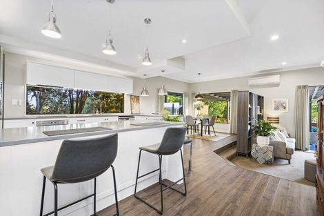 Photo of property in 12 Harrogate Place, Grandview Heights, Hamilton, 3200