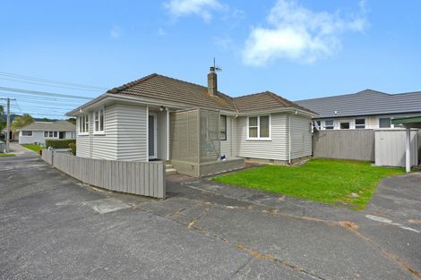 Photo of property in 18 Sheridan Crescent, Trentham, Upper Hutt, 5018