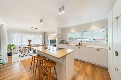 Photo of property in 4a Golders Road, Elderslea, Upper Hutt, 5018