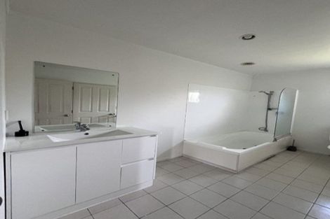 Photo of property in 26 Carlas Way, Ranui, Auckland, 0612