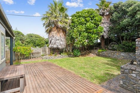 Photo of property in 37 The Esplanade, Raumati South, Paraparaumu, 5032