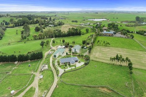 Photo of property in 800 Tuhikaramea Road, Ngahinapouri, Hamilton, 3290