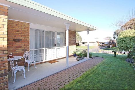 Photo of property in 6 Guernsey Place, Grandview Heights, Hamilton, 3200
