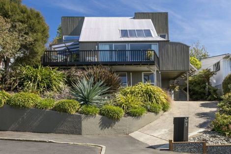 Photo of property in 24 Larkins Street, Helensburgh, Dunedin, 9010