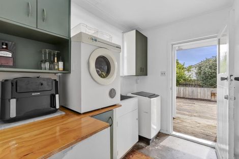 Photo of property in 15 Willis Street, Bader, Hamilton, 3206