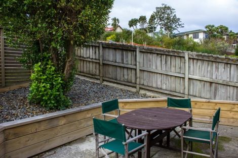 Photo of property in 1/54a Birkdale Road, Birkdale, Auckland, 0626