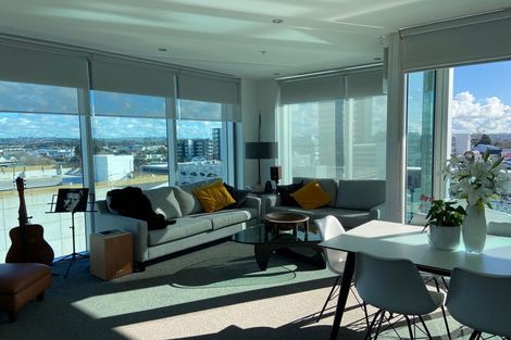Photo of property in Sentinel Apartments, 706/3 Northcroft Street, Takapuna, Auckland, 0622