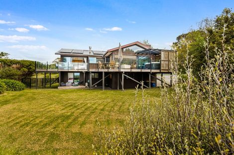 Photo of property in 163 West Harbour Drive, West Harbour, Auckland, 0618