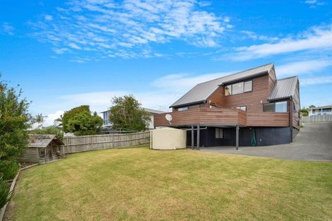 Photo of property in 52 Waiora Road, Stanmore Bay, Whangaparaoa, 0932