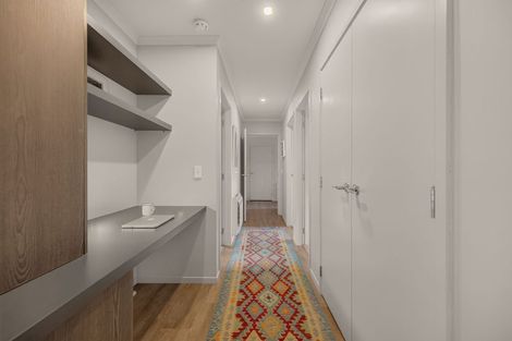 Photo of property in 6 Alluvial Court, Arthurs Point, Queenstown, 9371