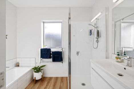 Photo of property in 28 Te Hurunui Drive, Pegasus, 7612