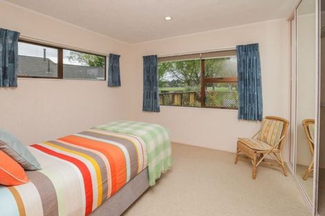 Photo of property in 12a Rimmington Drive, Hamilton Lake, Hamilton, 3204