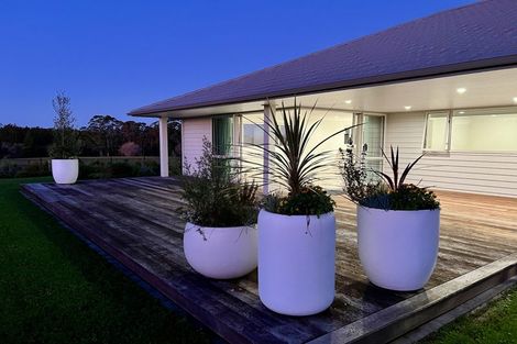 Photo of property in 22 Lone Gum Lane, Kerikeri, 0230