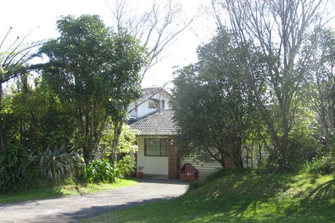 Photo of property in 18 Pararewa Drive, Whalers Gate, New Plymouth, 4310