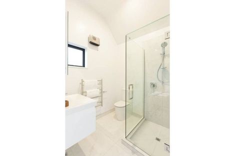 Photo of property in 2 Saint Martins Road, Saint Martins, Christchurch, 8022