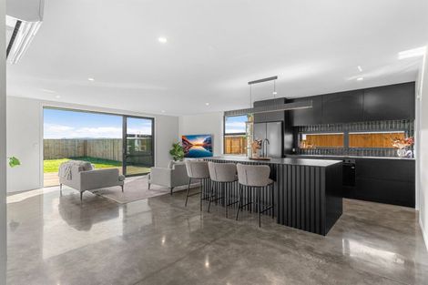 Photo of property in 28 Taurangawaka Road, One Tree Point, 0118