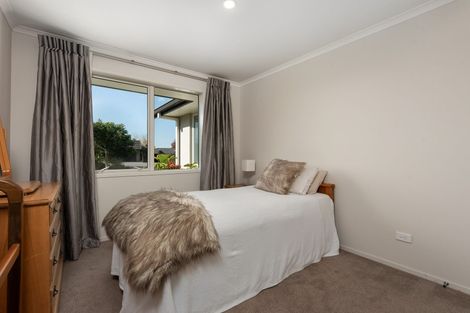 Photo of property in 2 Tranquil Grove, Omokoroa, 3114