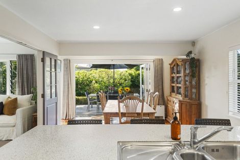 Photo of property in 14 Maleme Avenue, Belmont, Auckland, 0622