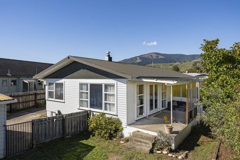 Photo of property in 20 Kipling Crescent, Stoke, Nelson, 7011