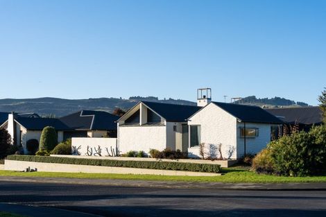 Photo of property in 3 Sunninghurst Drive, Fairfield, Dunedin, 9018