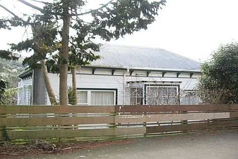 Photo of property in 296 Karori Road, Karori, Wellington, 6012