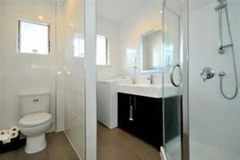 Photo of property in 1 Pine Ridge Terrace, Hauraki, Auckland, 0622