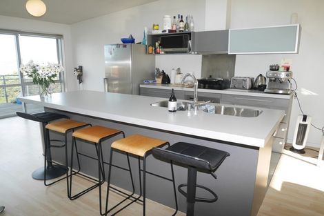 Photo of property in 18/2 Onslow Road, Khandallah, Wellington, 6035