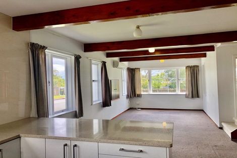 Photo of property in 3 Trinidad Road, Sunnynook, Auckland, 0620