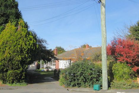 Photo of property in 33 Joyce Crescent, Ilam, Christchurch, 8041