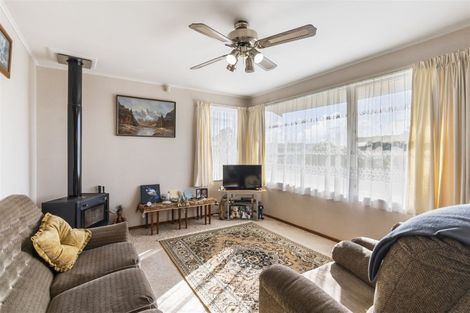 Photo of property in 4 Blue Way, Glendene, Auckland, 0602