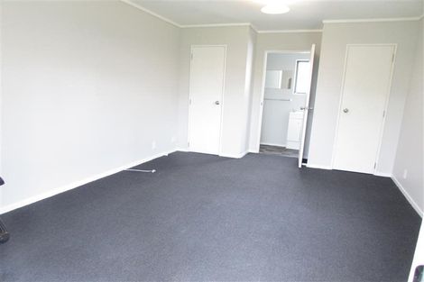 Photo of property in 72 Parrs Cross Road, Henderson, Auckland, 0612