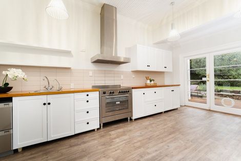 Photo of property in 30 Hobson Street, Saint Clair, Dunedin, 9012