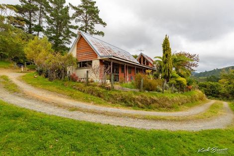 Photo of property in 695 Whitemans Valley Road, Whitemans Valley, Upper Hutt, 5371