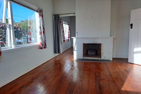 Photo of property in 26 Onewa Road, Northcote Point, Auckland, 0627