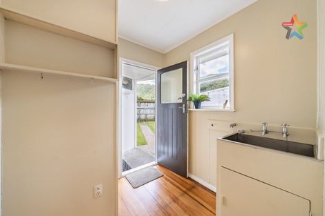 Photo of property in 62 Russell Road, Wainuiomata, Lower Hutt, 5014