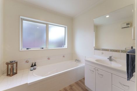 Photo of property in 139 Chinnerys Road, Woodend, 7610