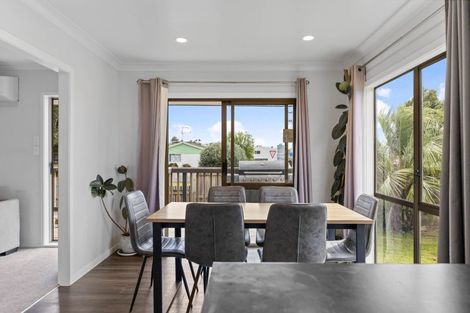 Photo of property in 1 Jasmine Avenue, Dinsdale, Hamilton, 3204