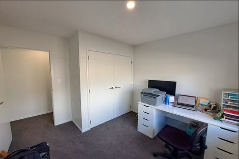 Photo of property in 10 Rehua Place, Waiwhakaiho, New Plymouth, 4312