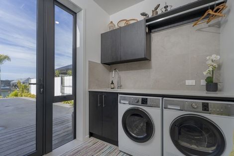 Photo of property in 11 Awatea Drive, Whitianga, 3510