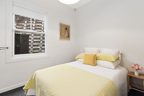 Photo of property in 8a Hungerford Road, Lyall Bay, Wellington, 6022