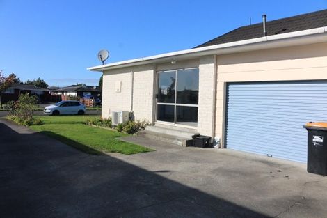 Photo of property in 34 Pencarrow Street, Highbury, Palmerston North, 4412