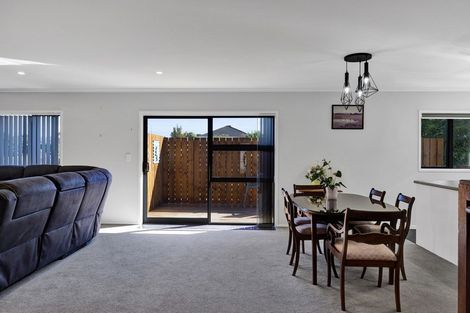 Photo of property in 50 Oberon Street, Stratford, 4332