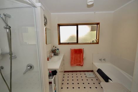 Photo of property in 2/78 Nile Road, Milford, Auckland, 0620